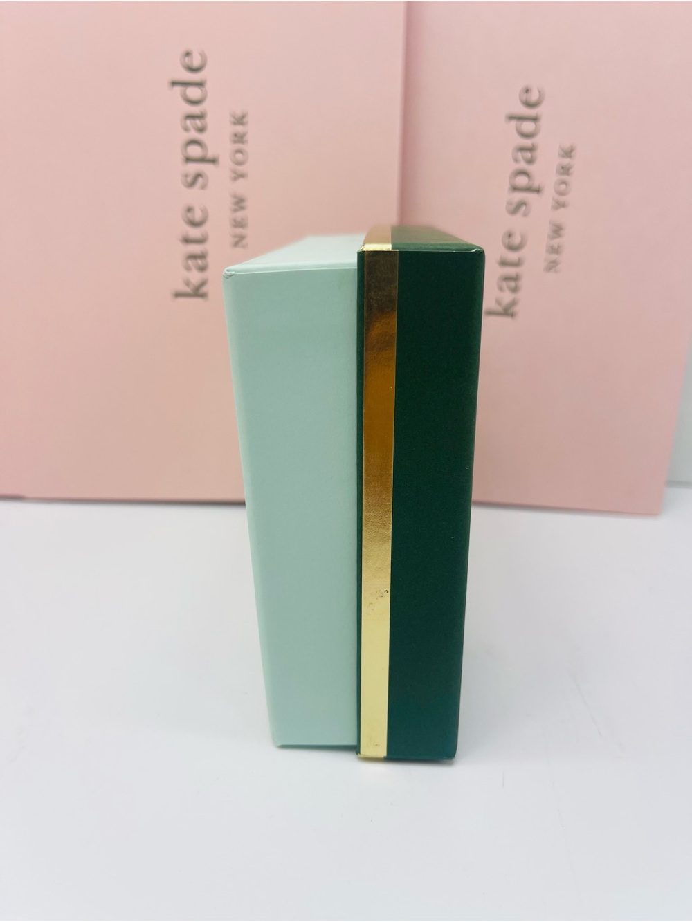 Kate Spade New York Empty Gift Box Green Pink Logo Box” Packaging
New - Picture 6 of 16